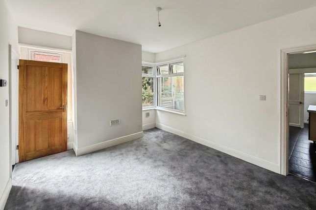 32a, Ladybrook Lane, Mansfield photo 4