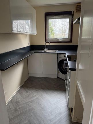 19, Norbrek, Milton Keynes photo 5