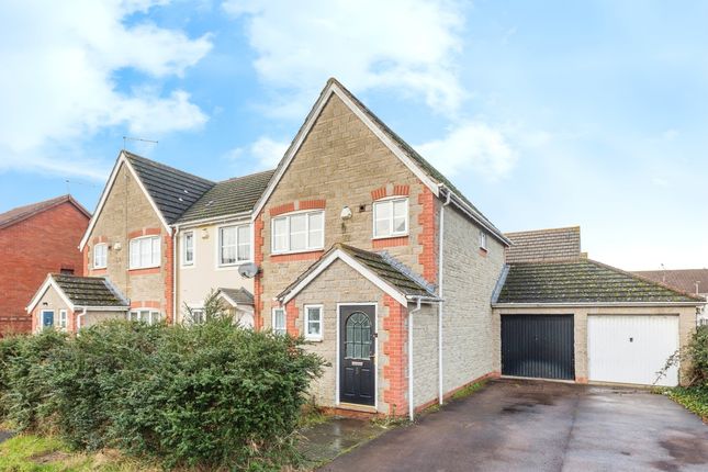 Thumbnail End terrace house for sale in Foxglove Close, Oxford
