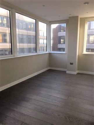 Flat for sale in High Street, Bromley