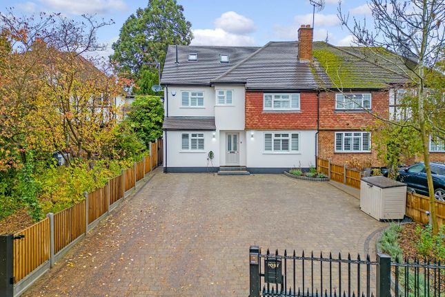 Property for sale in Newnham Close, Loughton