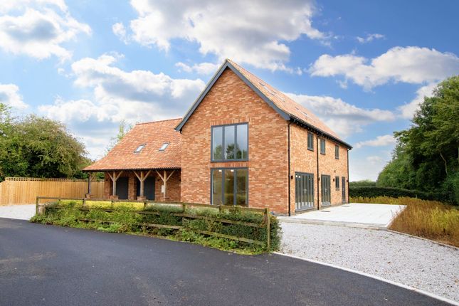Oaktree Barn, Gull Lane, Wisbech photo 2