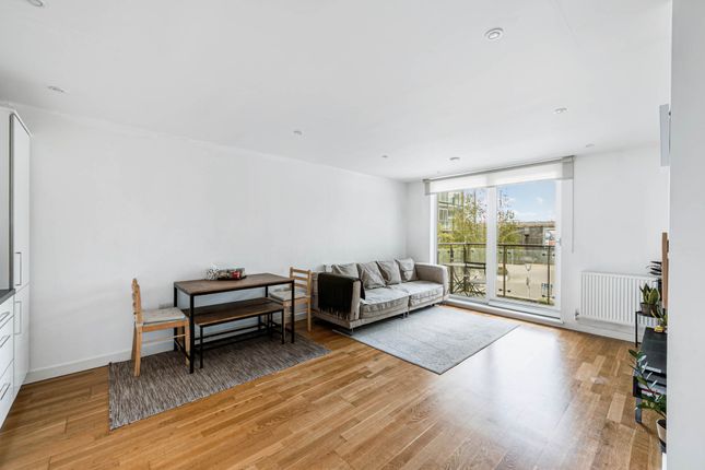 103, Burgoyne House, Brentford photo 2