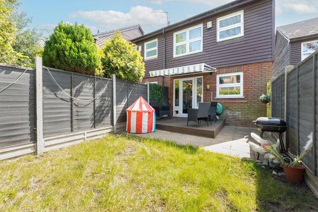 9, Village Row, Sutton photo 3