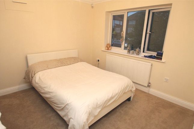 Hillside Court Downside Strood Kent Me2 2 Bedroom Flat For Sale 54435888 Primelocation