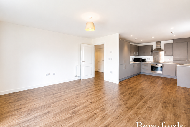 Flat 10, Barwell House, 5, Gladiator Way, Hornchurch photo 4