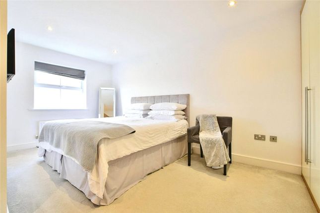 Town house for sale in The Chequers, Hale, Altrincham, Greater Manchester