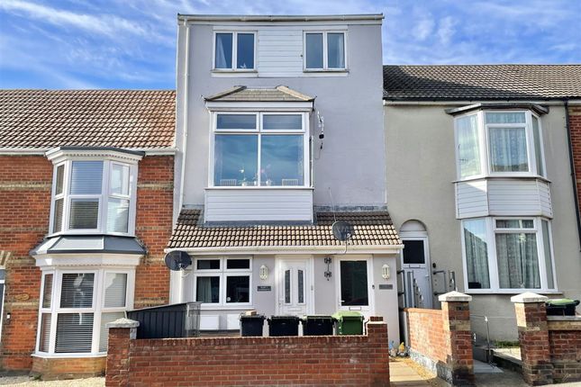 3-bed flat on Flat 2, 142 Abbotsbury Road, Weymouth, £172,500
