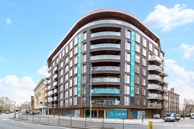 Flat to rent in Palace View, Lambeth High Street, Lambeth