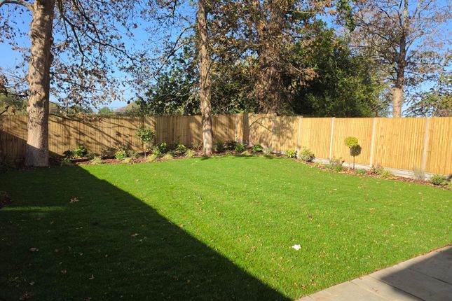 Wavell Road, Buckinghamshire photo 2