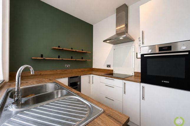 102 Sparth Road, Accrington photo 3