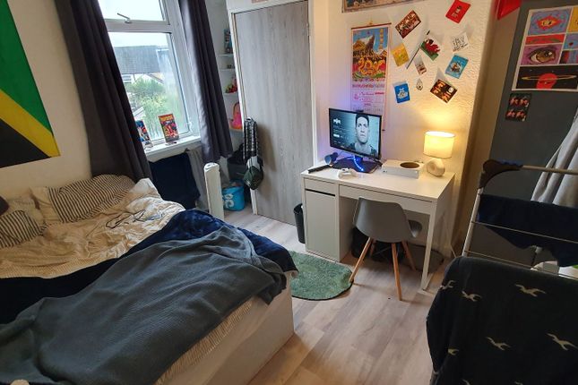 31 Llantrisant Street, Cardiff photo 3