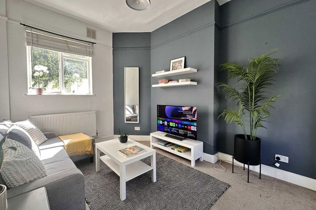 143, Copleston Road, London photo 4