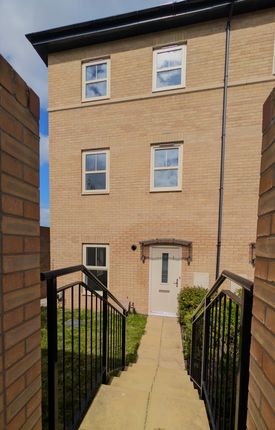 1, Ellercroft Way, Pontefract photo 3