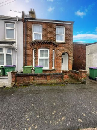 Terraced house to rent in Alma Road, Cheriton