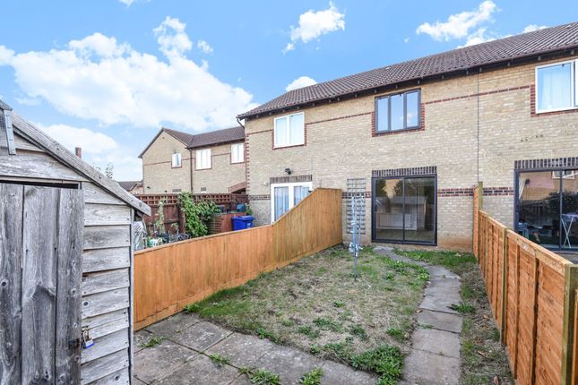 71 Spruce Drive, Bicester photo 4