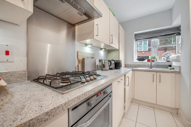 10, Uplands Road, Surrey photo 5