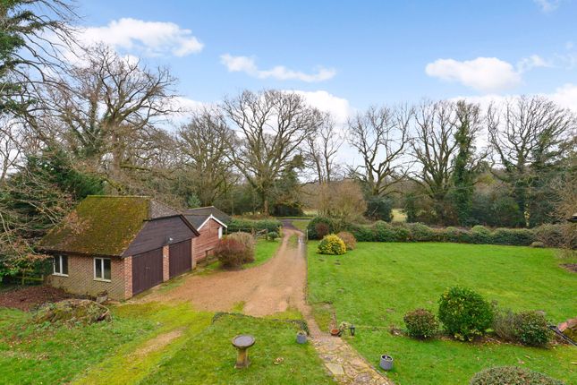 Withinlee Cottage Selhurst Common Road, Guildford photo 2
