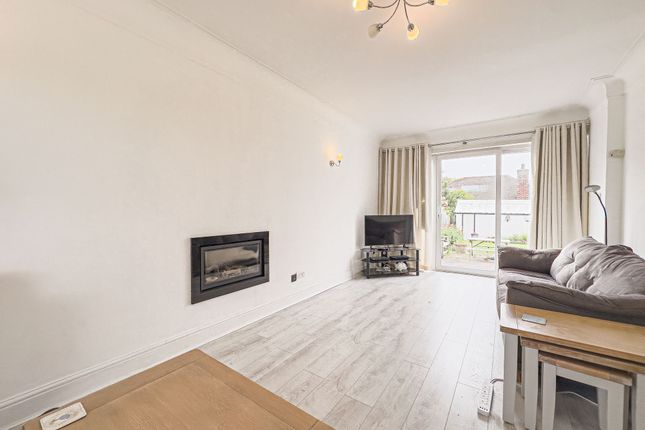 11 Westway, Wirral photo 2