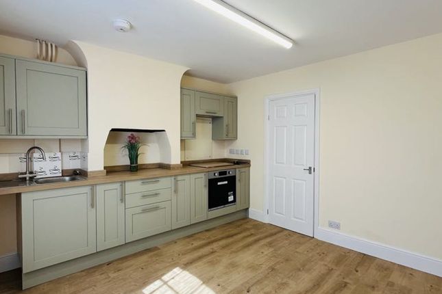 Station Road, Kintbury photo 2