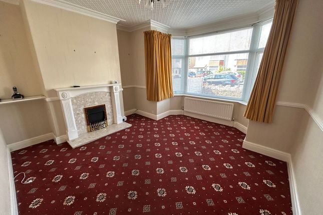 37, Trafford Park, Llandudno photo 2