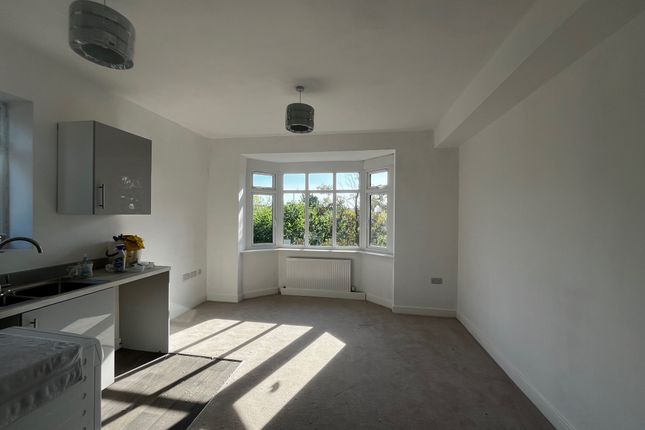 Flat 4 64a, Station Road, Bristol photo 3