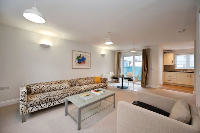 260B,, Sea Front, Hampshire photo 3