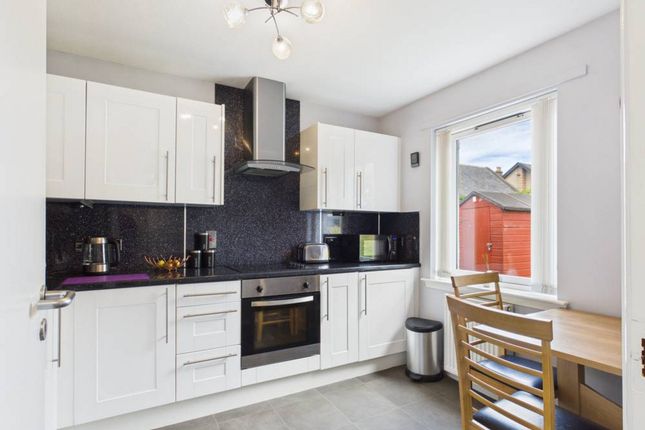 27, Mackenzie Gardens, Turriff photo 2