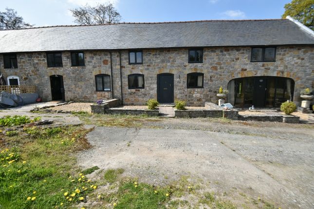 Thumbnail Cottage to rent in Plas Offa, Chirk