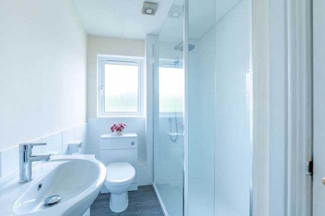 34 Nicol Road, Broxburn photo 3