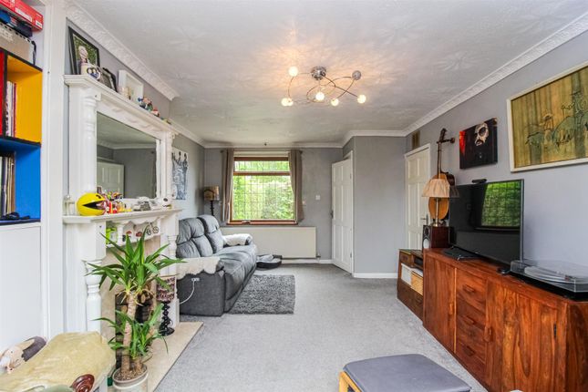 Town house for sale in Rutland Avenue, Sandal, Wakefield