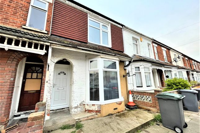 Thumbnail Terraced house to rent in Conquest Road, Bedford