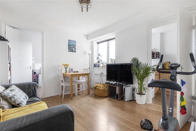 Thumbnail Flat to rent in Telegraph Place, London