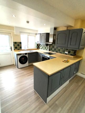 56, Oakdene Road, Uxbridge photo 2