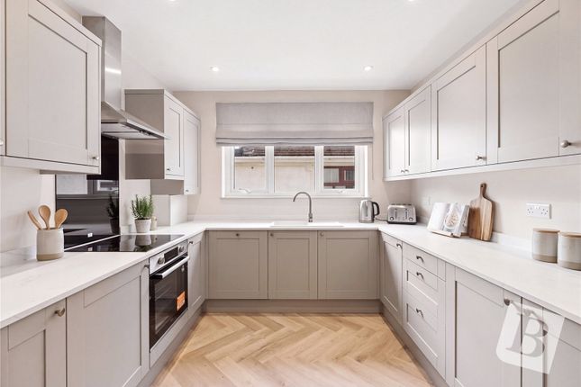 Elmtree Road, Basildon photo 2