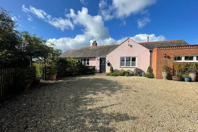 Bungalow for sale in Greenfields, Lime Street, Gloucester, Gloucestershire