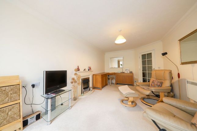 Flat 29, Middlemarch Lodge, Rickmansworth photo 2
