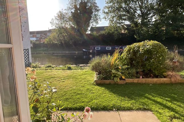 Beautiful Canal Side Gardens