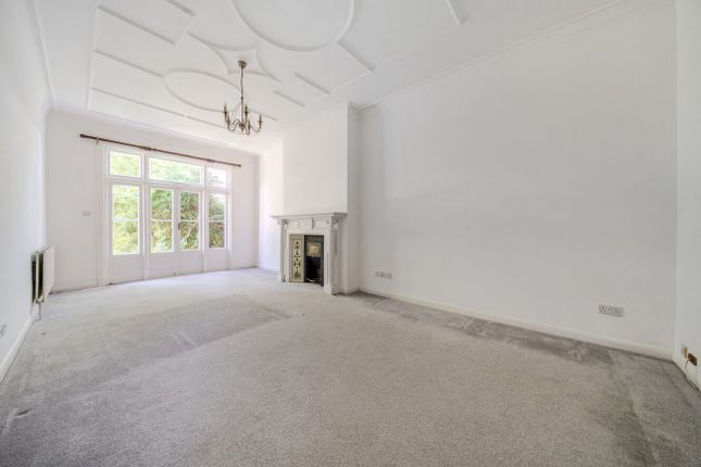 Flat 1, 20, Ennismore Avenue, London photo 4