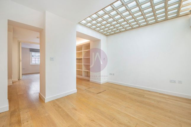 Terraced house for sale in Hillgate Place, Notting Hill Gate, London