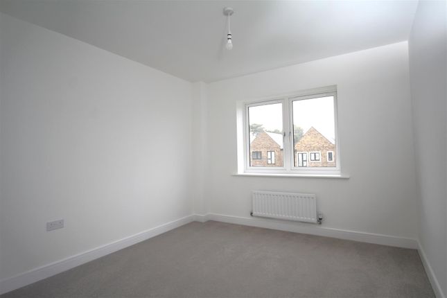 44, Whyman Close, Deal photo 5