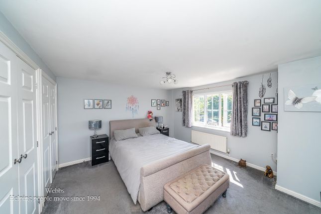 21, Fernbank Crescent, Walsall photo 4