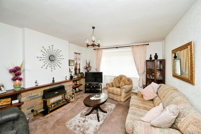 28, Saxby Avenue, Skegness photo 2