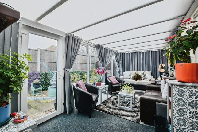 5, Elizabeth Court, Skegness photo 2