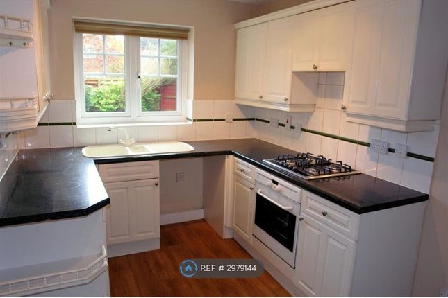Holly Drive, Aylesbury photo 3