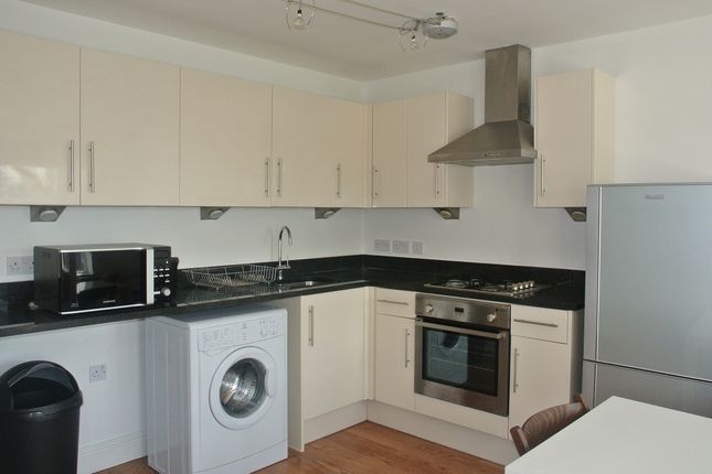 Thumbnail Flat to rent in Beaconsfield Road, Southall