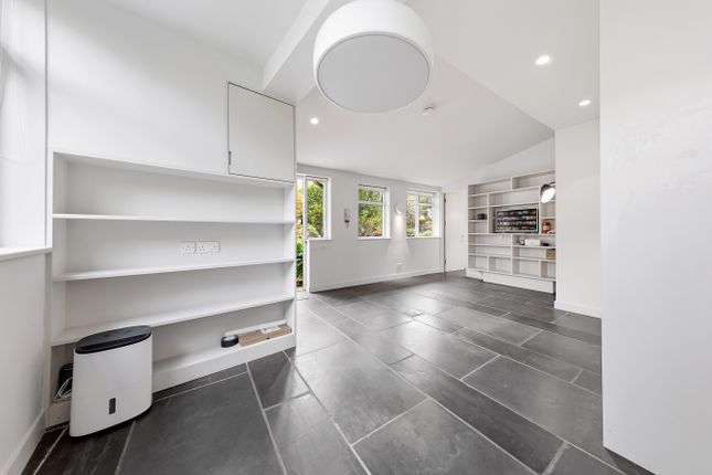 5, Highbury Grove, London photo 4