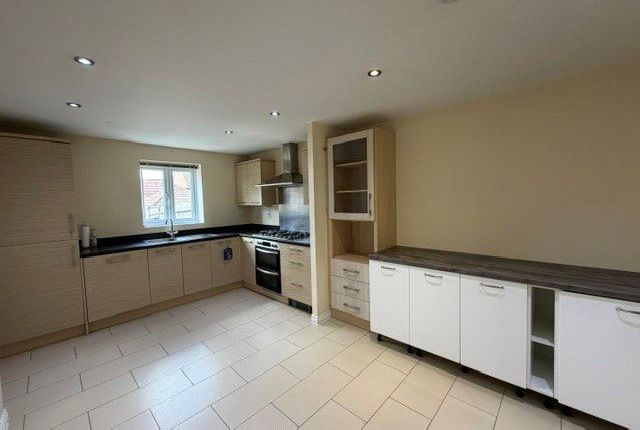 16, Sir Frank Williams Avenue, Oxfordshire photo 2