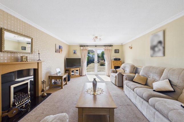 206, Eckington Road, Dronfield photo 3