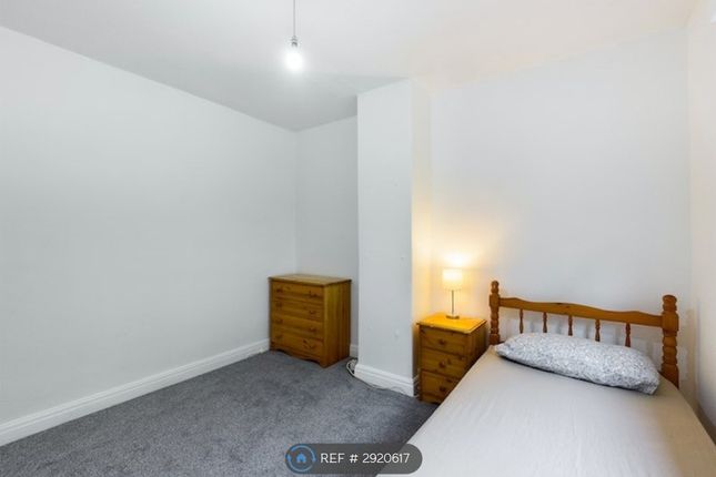 Bramleigh Grove, Morley, Leeds photo 4